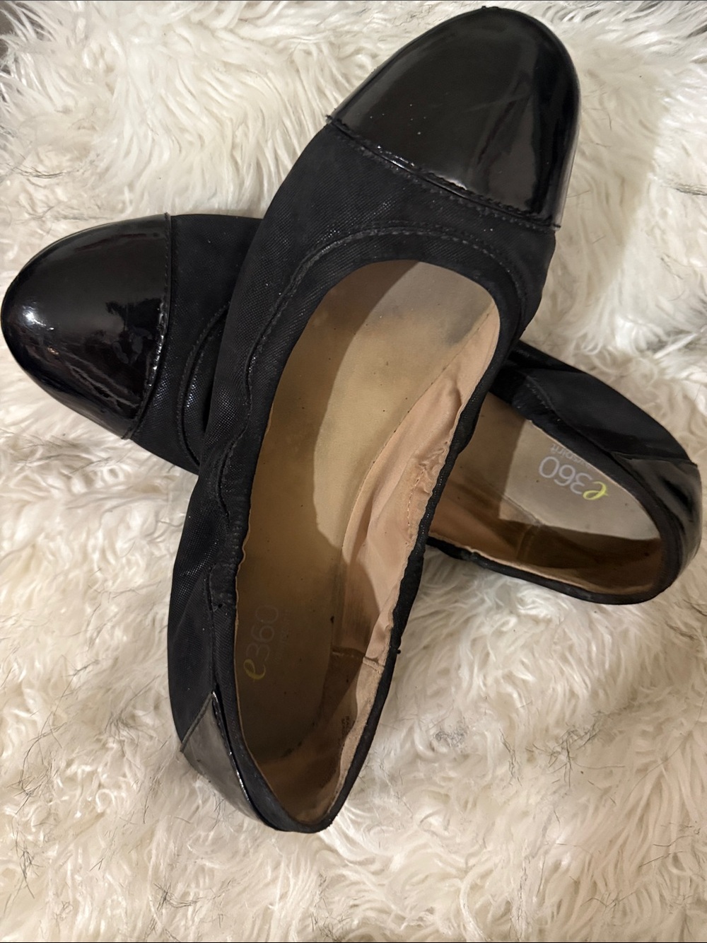 Easy Spirit Black Patent Toe Ballet Flats